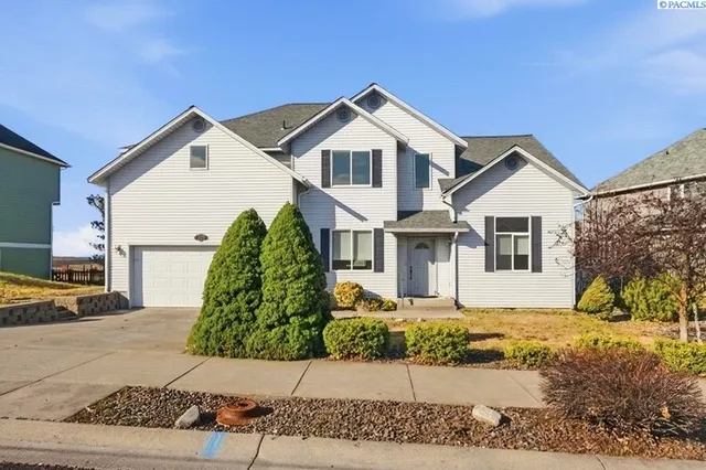 1225 SW Campus View Dr, Pullman, WA 99163