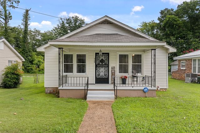720 Jefferson St, Tuscumbia, AL 35674