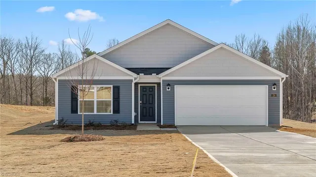 274 Zinnia Pl, Lexington, NC 27295