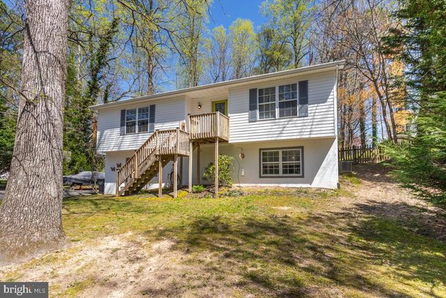 5780 Eucalyptus Dr, Saint Leonard, MD 20685