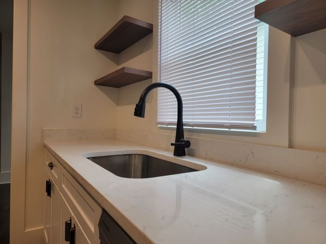 1160 Mayland Dr, Atlanta, GA 30310