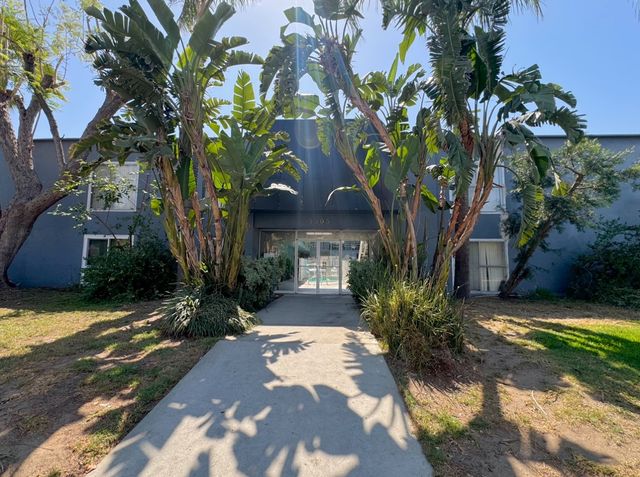 5505 Corteen Pl #7, Valley Village, CA 91607