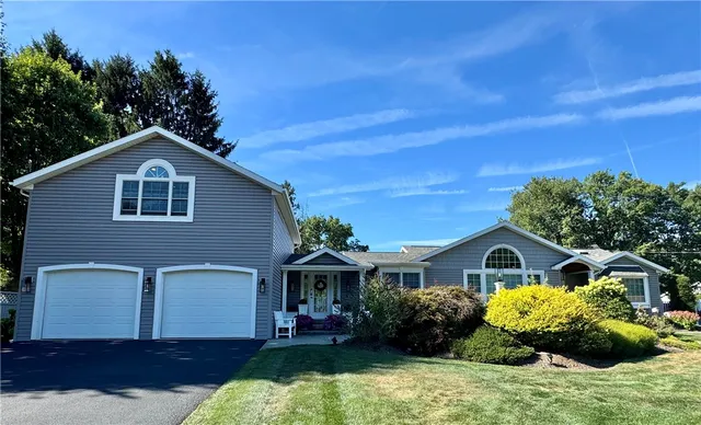 4 Meadow Ln, Pine City, NY 14871