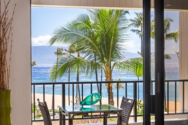 50 Nohea Kai Dr #2501, Lahaina, HI 96761