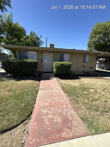 301 W  Murray Ave #301, Visalia, CA 93291