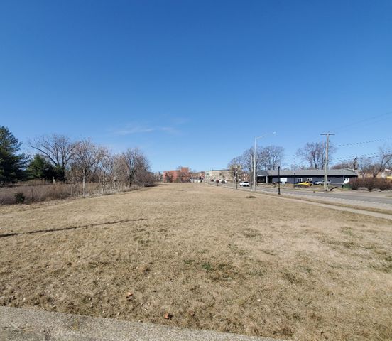 203 S  Main St, Three Rivers, MI 49093