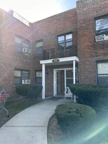 102 Division Ave  #1B, Levittown, NY 11756