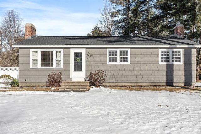 47 Maplewood Dr, Townsend, MA 01469