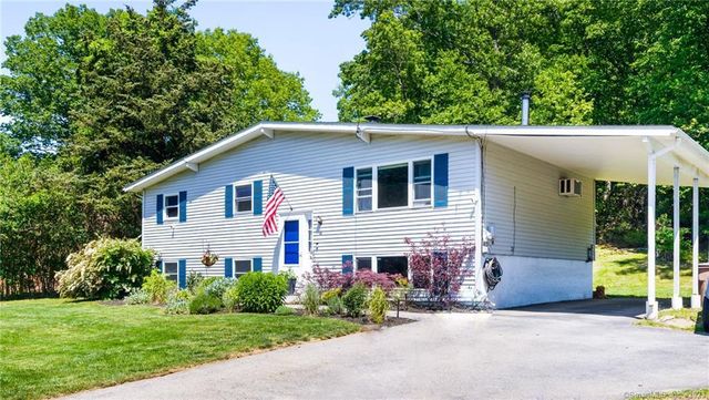 58 Carriage Hill Dr   E, Niantic, CT 06357