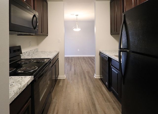2902 Chesterbrook Ct #105, Camp Hill, PA 17011