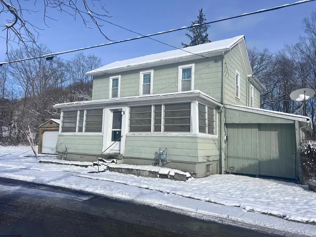 59 Allen St, Mill Creek, WV 26280