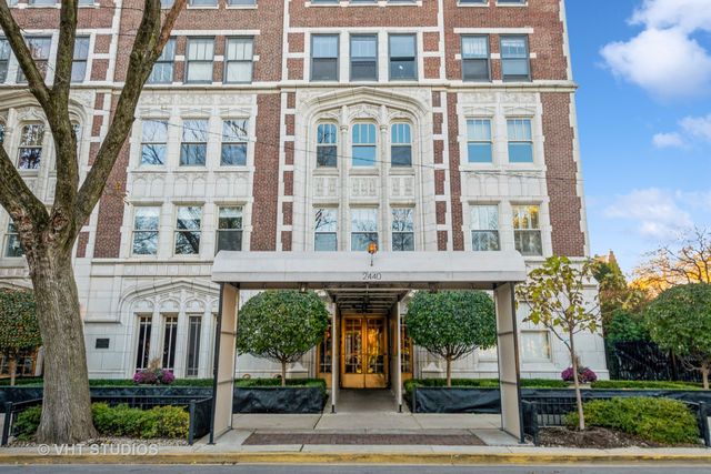 2440 N  Lakeview Ave #2A-1A, Chicago, IL 60614