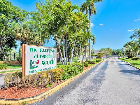10855 SW 112th Ave #218, Miami, FL 33176