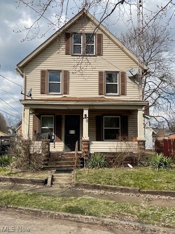 321 Chicago Pl NW, Canton, OH 44703