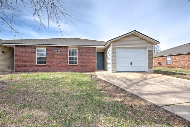 1575 N  Boxley Ave, Fayetteville, AR 72704