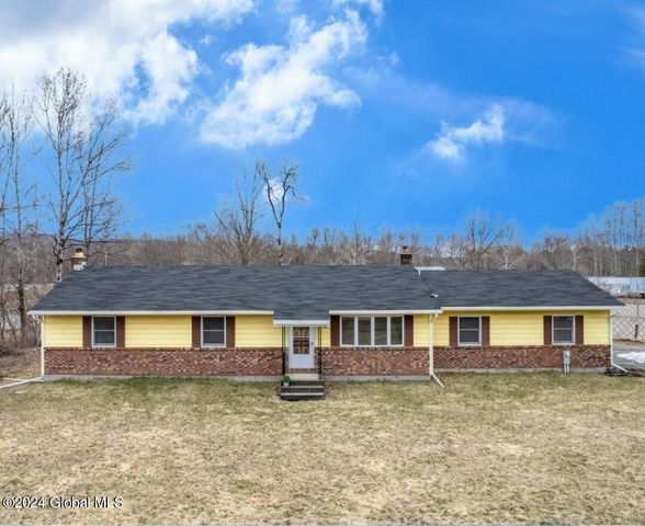 449 State Highway 349, Gloversville, NY 12078