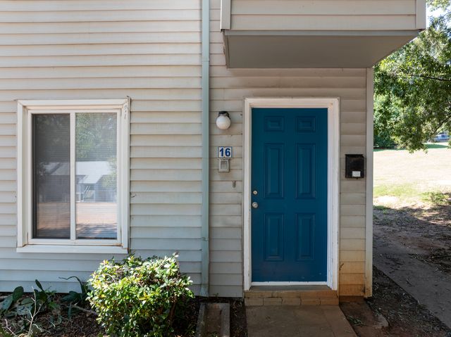 2022 Harvest Ln #16, Charlotte, NC 28210