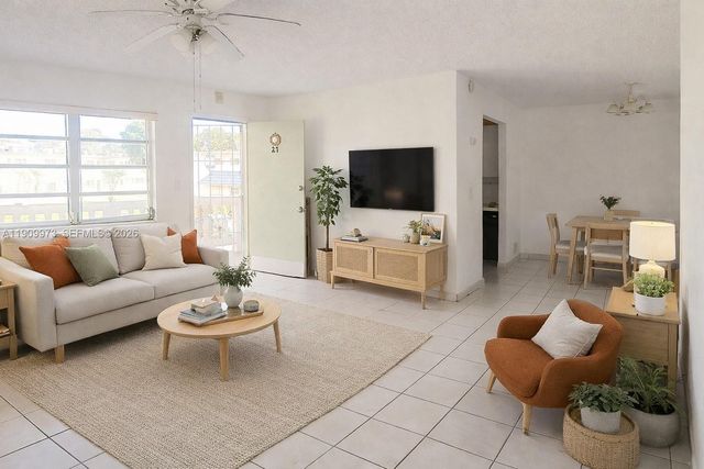 20120 NE 2nd Ave #W27, Miami Gardens, FL 33179