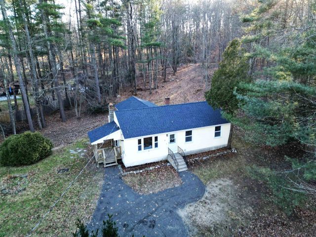 24 South Road, Fremont, NH 03044