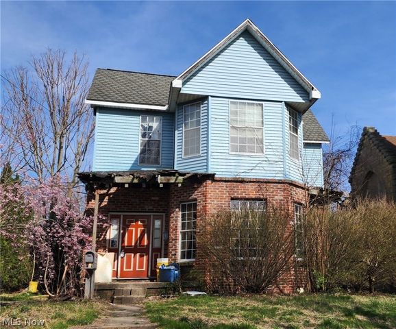 407 Columbia Ave, Williamstown, WV 26187