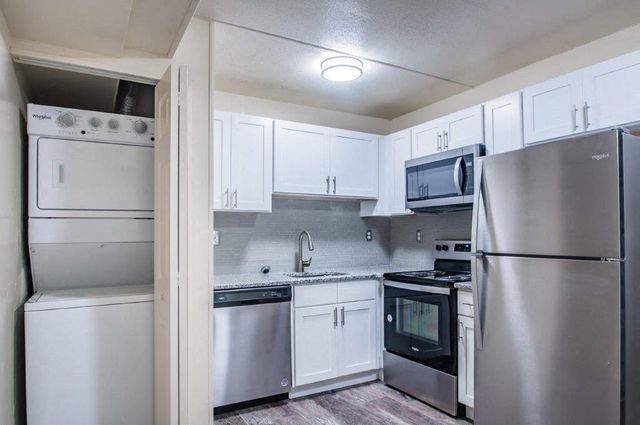 105 Coach Rd #D701, Exton, PA 19341