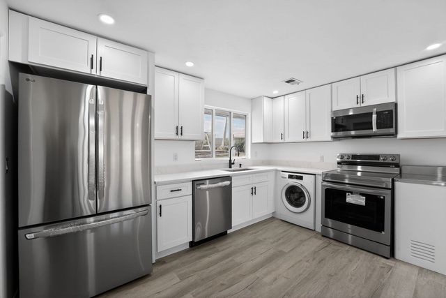 269 Jon Dr, Brockton, MA 02302