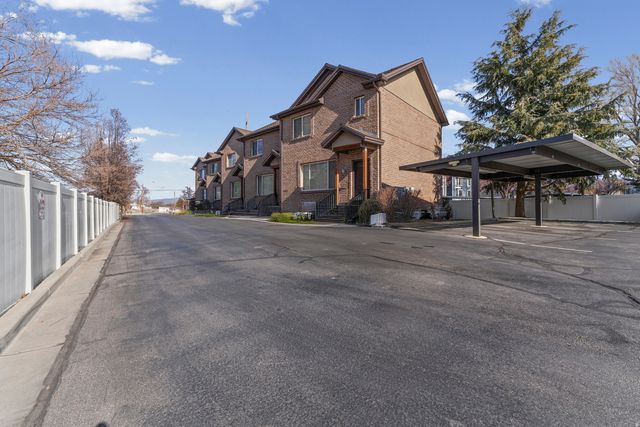 6563 S  Lovendahle Ct, Salt Lake City, UT 84107