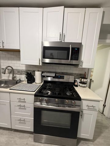 49 Linden St #1, Lynn, MA 01905