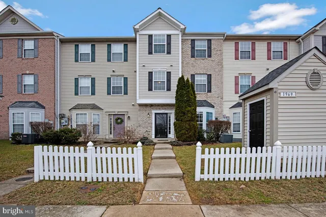 1969 Buckwheat Ct, Odenton, MD 21113