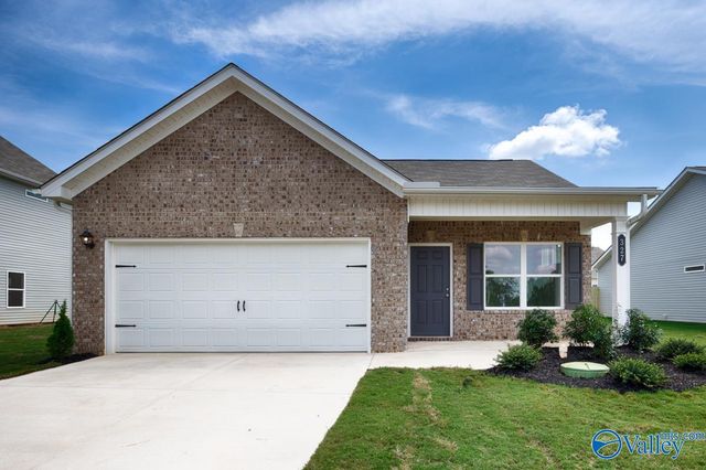 327 Emma Way, New Market, AL 35761