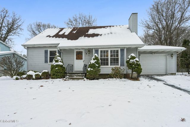 8 Allyson Court, Albany, NY 12205
