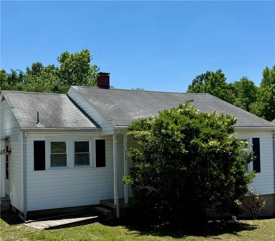 408 Hasty School Rd, Thomasville, NC 27360
