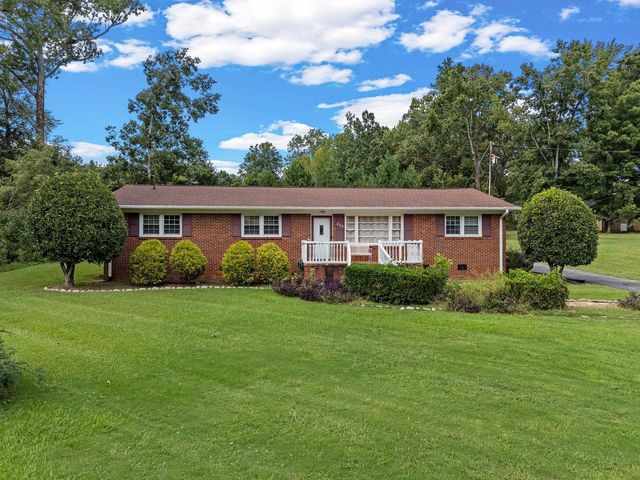 808 Primrose Ln, Spartanburg, SC 29303