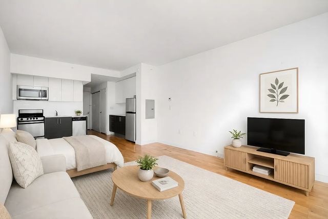 1105 30th Rd #3K, Astoria, NY 11102