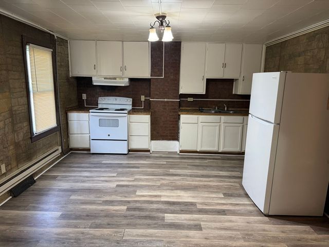 327 N  Centre St, Martinsburg, WV 25404