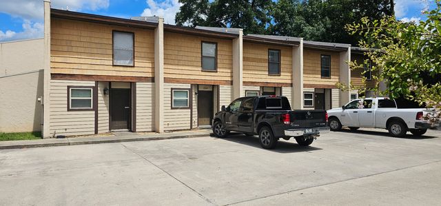 192 SW Crescent St, Lake City, FL 32025