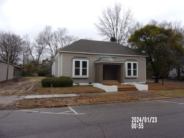 1223 2nd Ave  N, Columbus, MS 39701