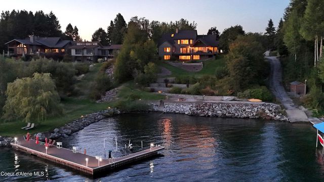 540 Ponder Point Dr, Sandpoint, ID 83864