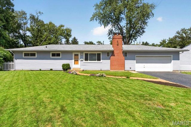 4725 Candace Dr, Saint Louis, MO 63123