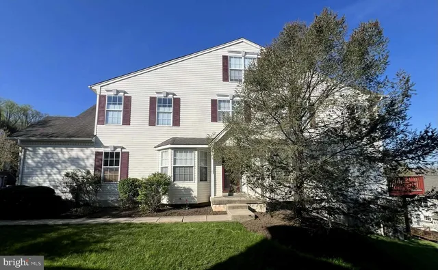 157 Fringetree Dr, West Chester, PA 19380