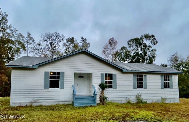 204 Wiley Smith Rd, Lucedale, MS 39452