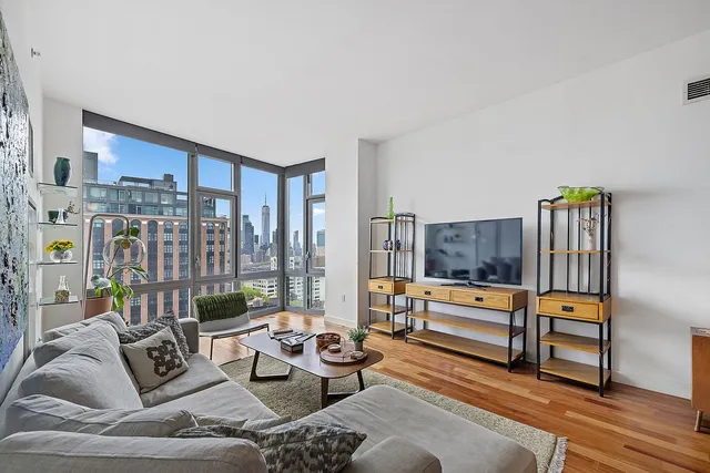 100 Jay St #26H, Brooklyn, NY 11201