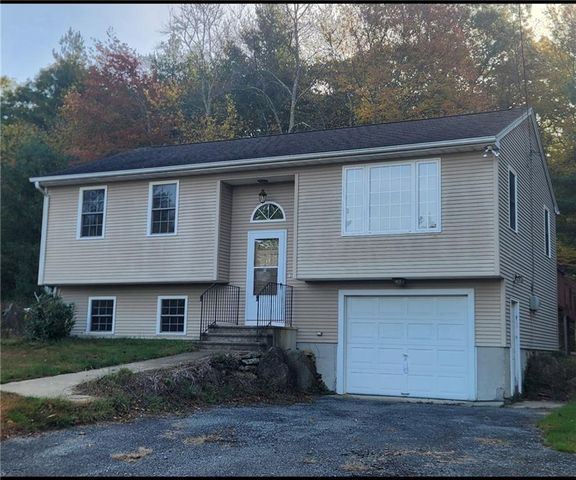 1144 Snake Hill Rd, Glocester, RI 02857