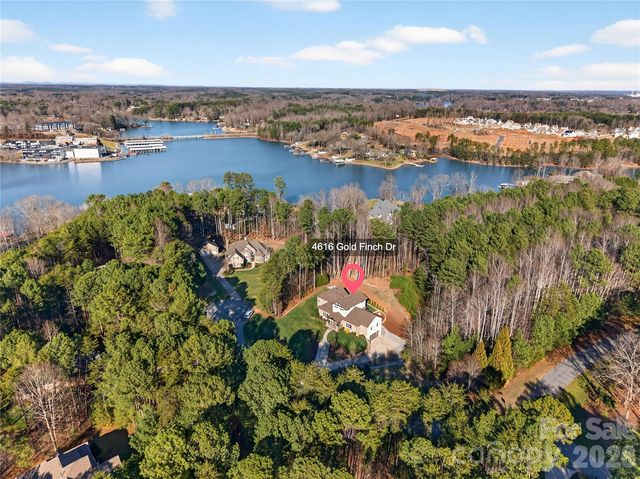4616 Gold Finch Dr, Denver, NC 28037