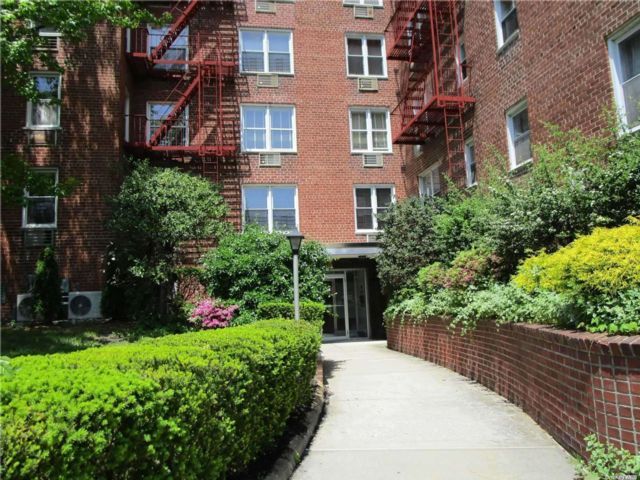 151-05 Cross Island Pkwy #2F, Queens, NY 11357
