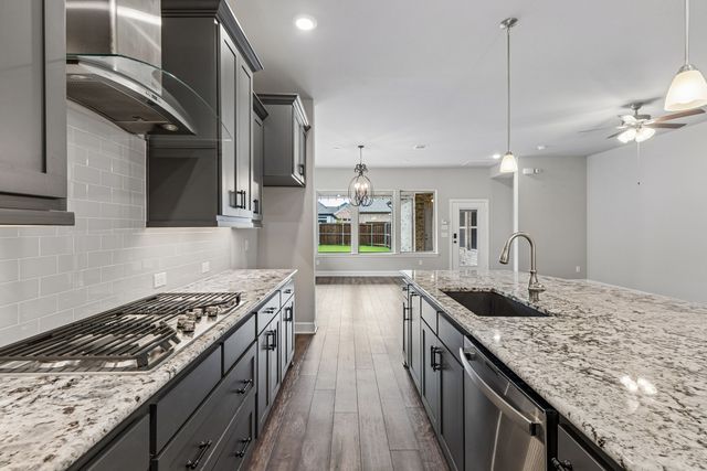 4717 Beaver Creek Dr, Arlington, TX 76005