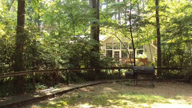 104 Old Natchez Trace Trl, Saltillo, MS 38866