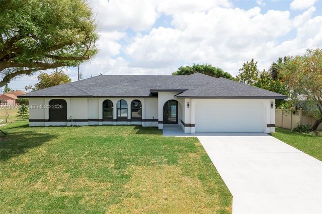 4305 SW 1st Ave, Cape Coral, FL 33914
