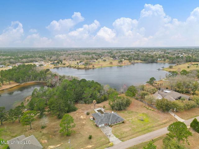 11073 Christopher Dr, Pass Christian, MS 39571