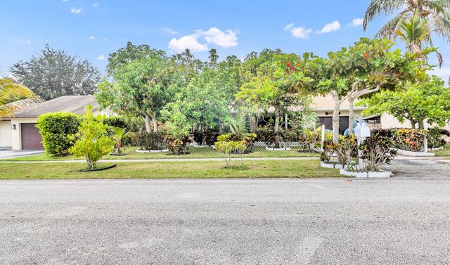 9522 Affirmed Lane, Boca Raton, FL 33496